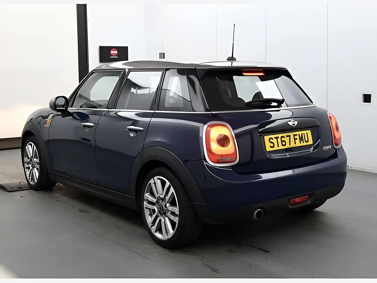 Used 2017 MINI Hatch Cooper Seven Blue - Interior and Exterior details 7