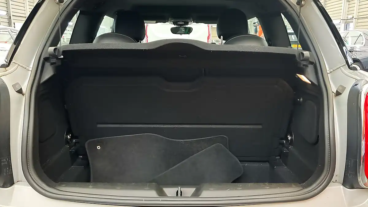 Used 2017 MINI Hatch Cooper Silver - Interior and Exterior details 12