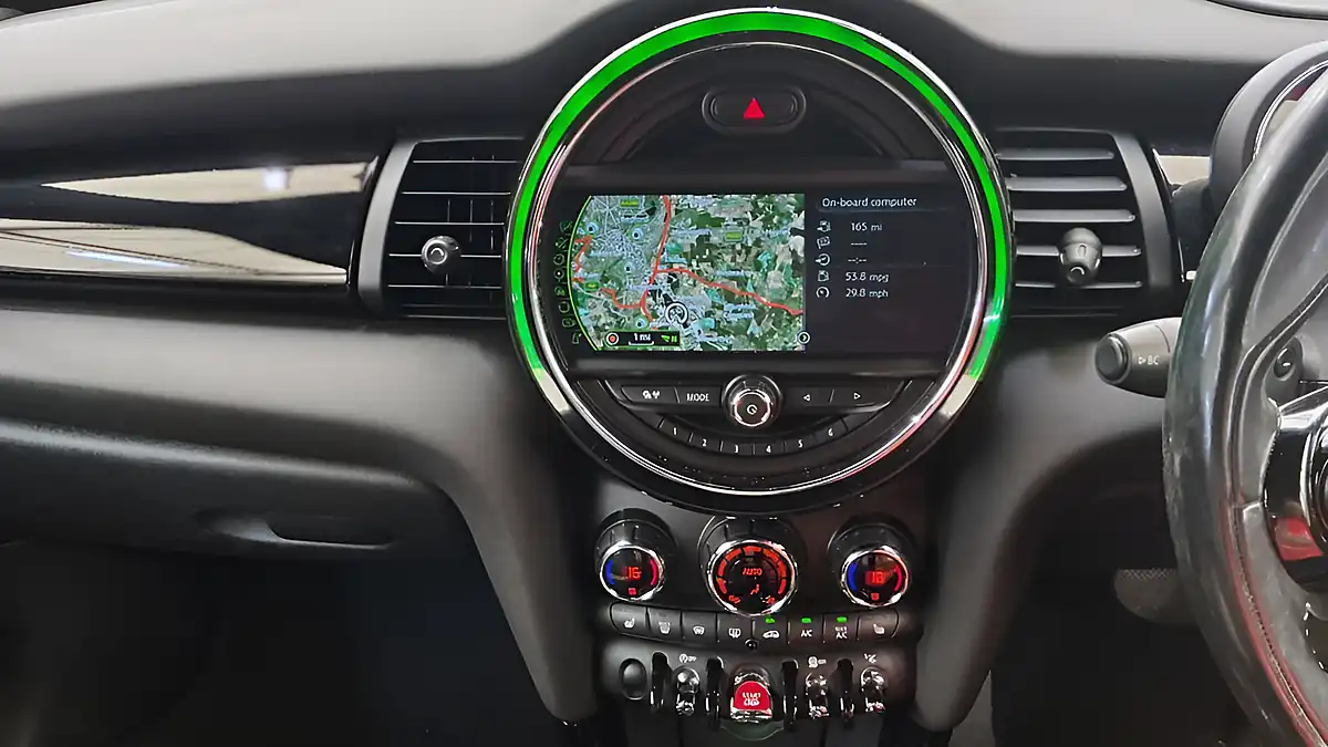 Used 2017 MINI Hatch Cooper Silver - Interior and Exterior details 9