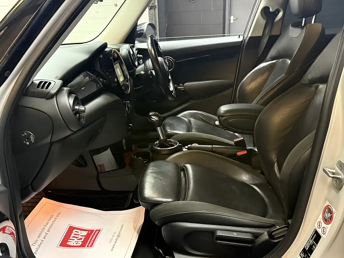 Used 2017 MINI Hatch Cooper Silver - Interior and Exterior details 12