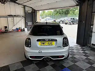 Used 2017 MINI Hatch Cooper Silver - Interior and Exterior details 6