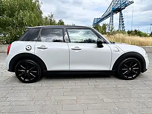 Used 2017 MINI Hatch Cooper Silver - Interior and Exterior details 2