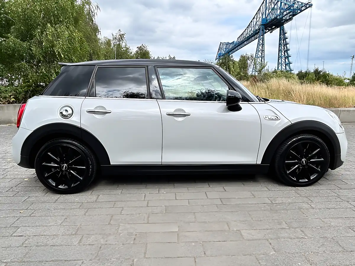 Used 2017 MINI Hatch Cooper Silver - Interior and Exterior details 2