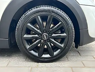Used 2017 MINI Hatch Cooper Silver - Interior and Exterior details 4