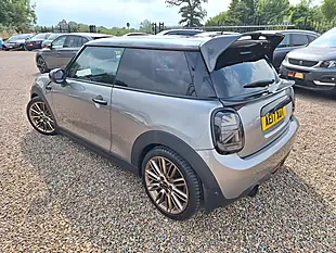 Used 2017 MINI Hatch Cooper Silver - Interior and Exterior details 18