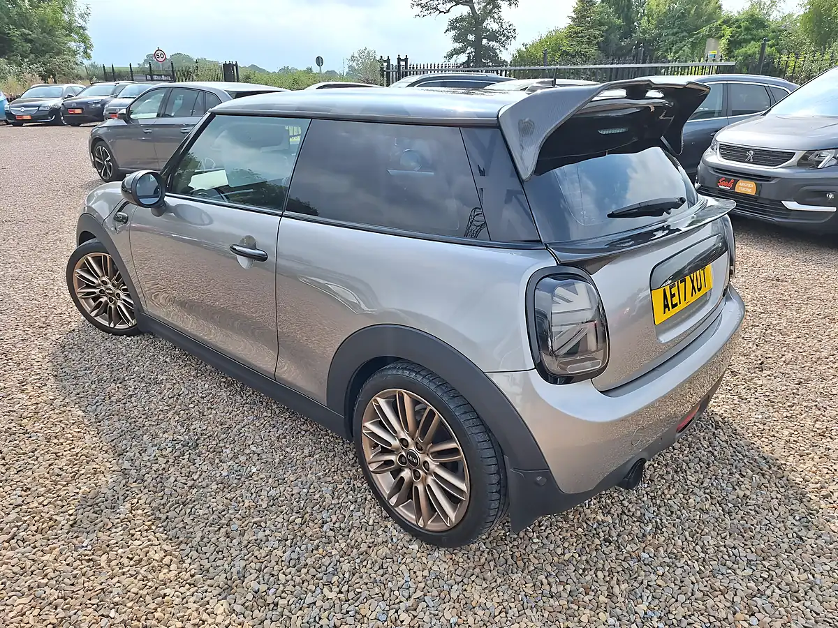 Used 2017 MINI Hatch Cooper Silver - Interior and Exterior details 18