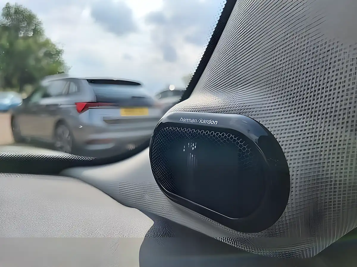 Used 2017 MINI Hatch Cooper Silver - Interior and Exterior details 4