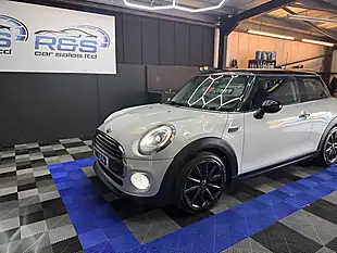 Used 2017 MINI Hatch Cooper Silver - Interior and Exterior details 7