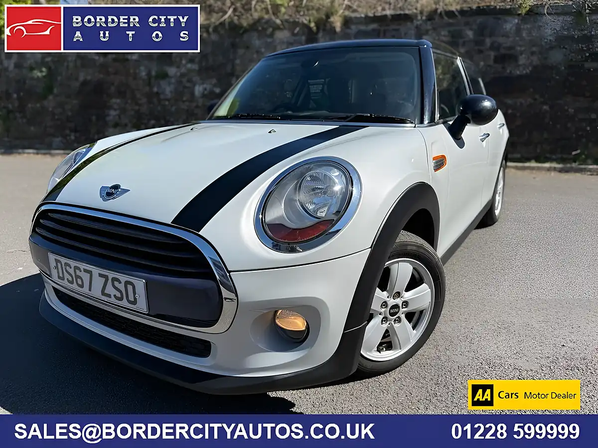 Used 2017 MINI Hatch Cooper Silver - Front View