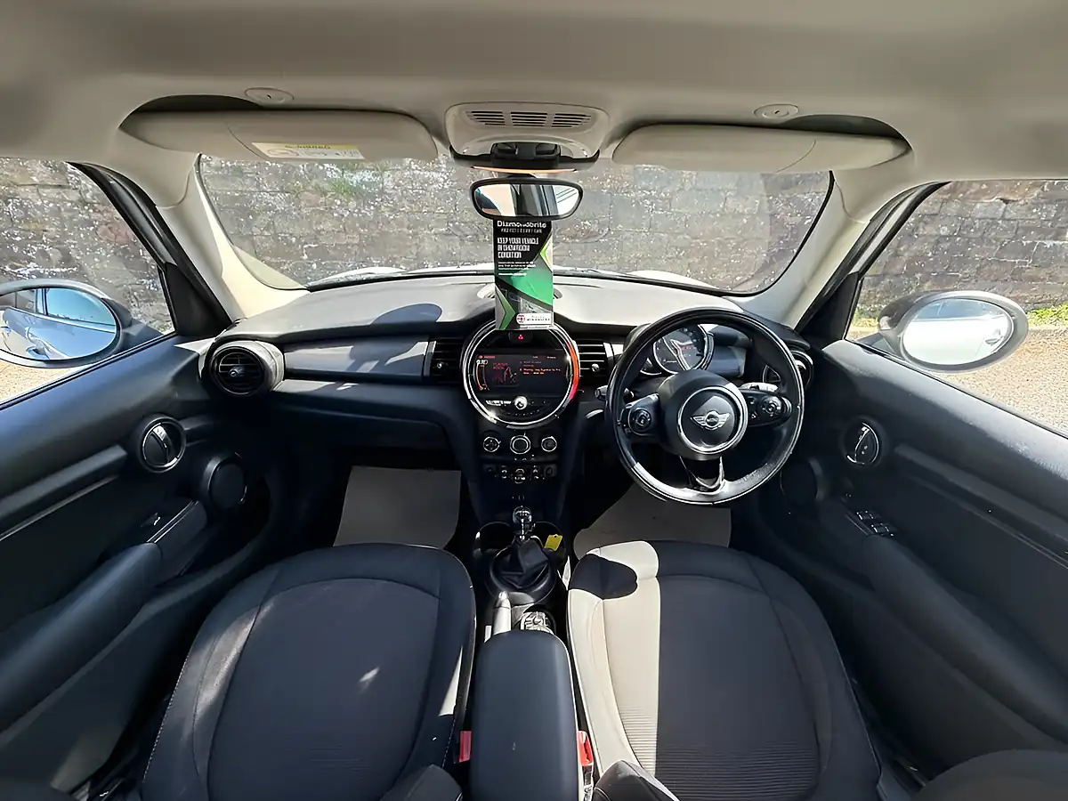 Used 2017 MINI Hatch Cooper Silver - Interior and Exterior details 16