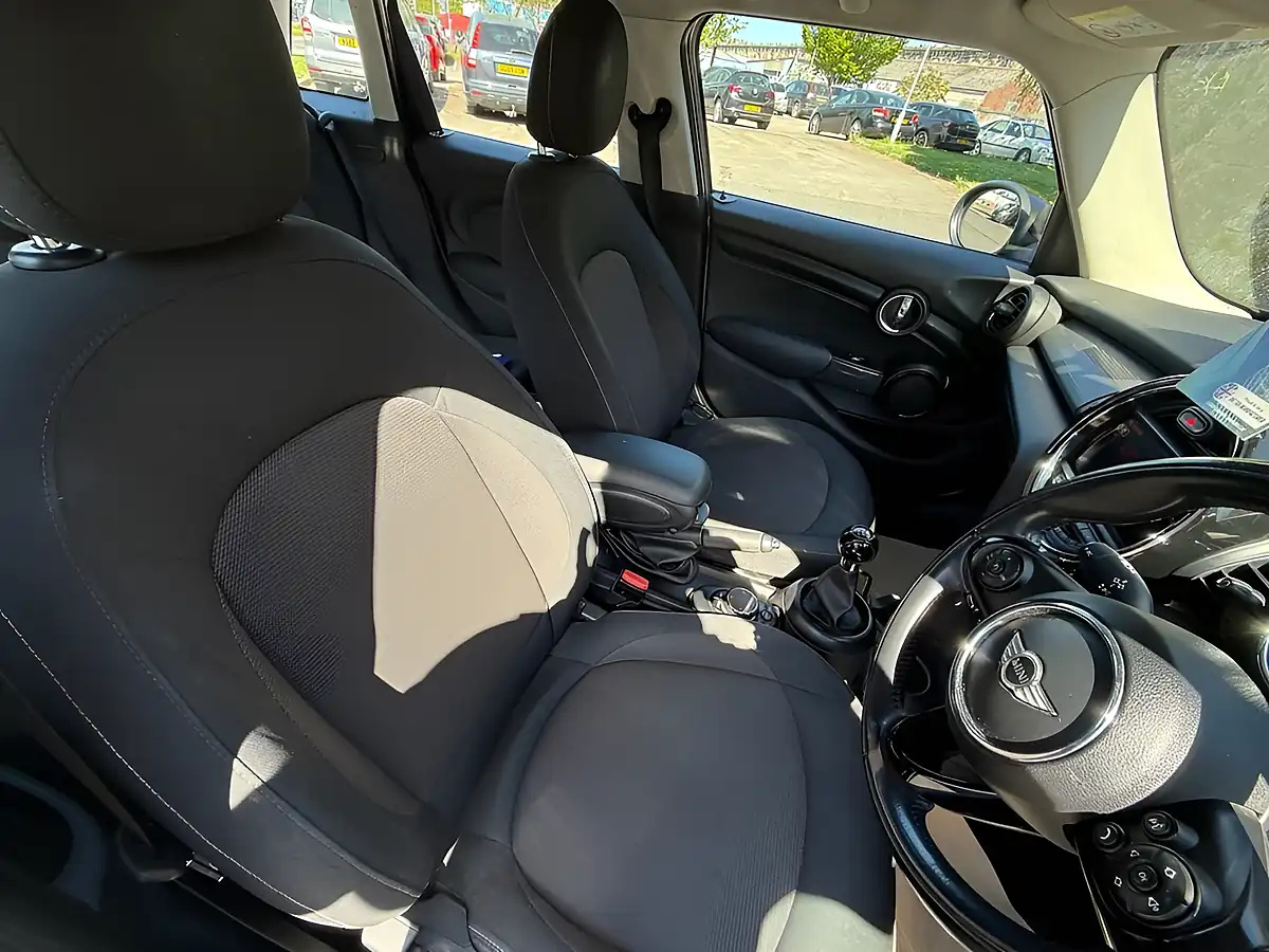 Used 2017 MINI Hatch Cooper Silver - Interior and Exterior details 17