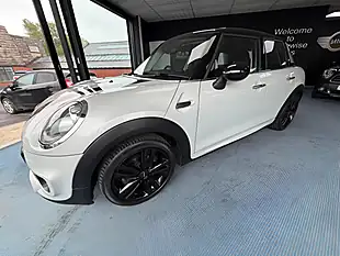 Used 2017 MINI Hatch Cooper Silver - Interior and Exterior details 10