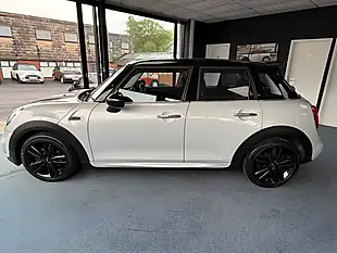 Used 2017 MINI Hatch Cooper Silver - Interior and Exterior details 12