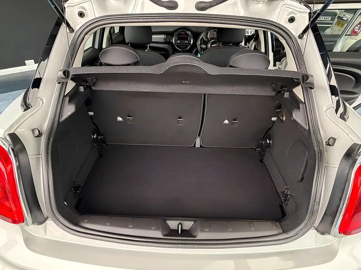Used 2017 MINI Hatch Cooper Silver - Interior and Exterior details 17