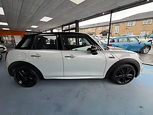 Used 2017 MINI Hatch Cooper Silver - Interior and Exterior details 3