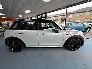 Used 2017 MINI Hatch Cooper Silver - Interior and Exterior details 4