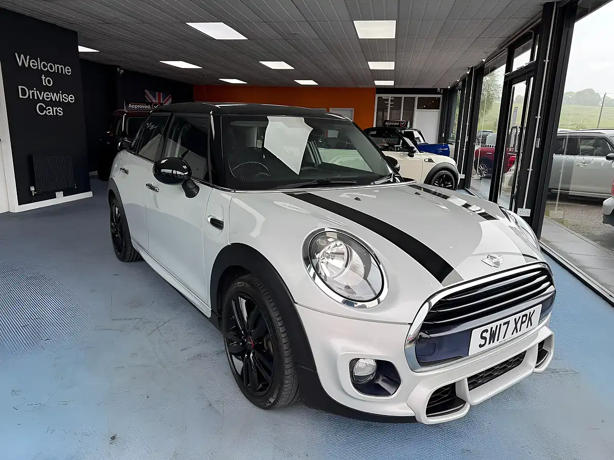 Used 2017 MINI Hatch Cooper Silver - Interior and Exterior details 5