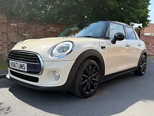 2017 MINI Hatch Cooper 1.5