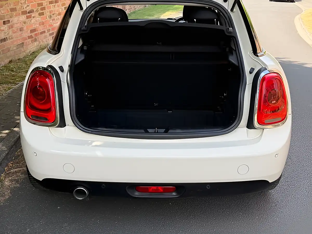 Used 2017 MINI Hatch Cooper White - Interior and Exterior details 11