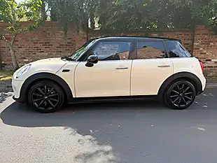 Used 2017 MINI Hatch Cooper White - Interior and Exterior details 13
