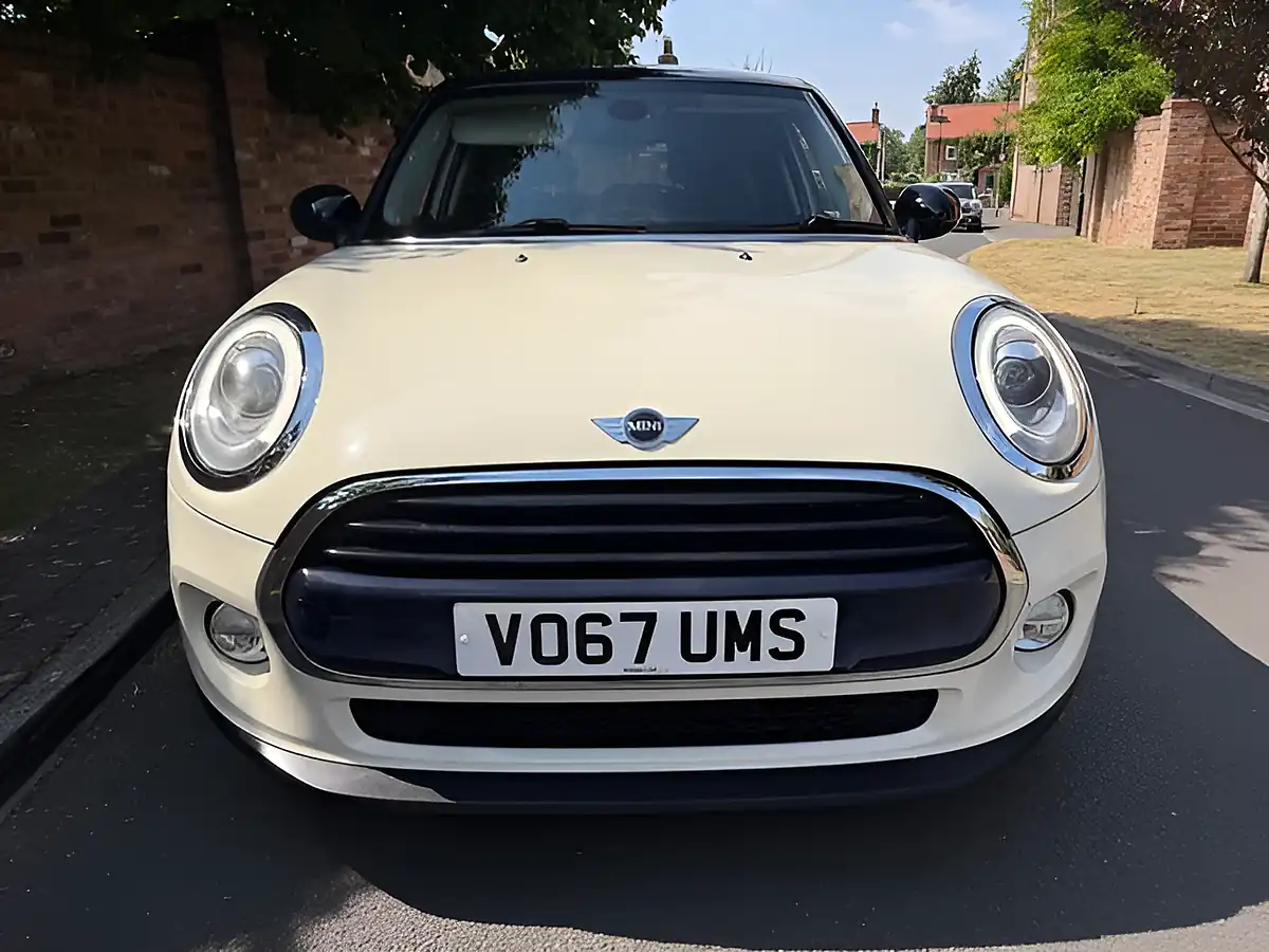 Used 2017 MINI Hatch Cooper White - Interior and Exterior details 15