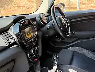 Used 2017 MINI Hatch Cooper White - Interior and Exterior details 8