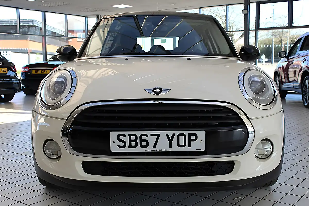 Used 2017 MINI Hatch Cooper White - Interior and Exterior details 8