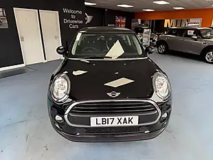 Used 2017 MINI Hatch One Black - Interior and Exterior details 4