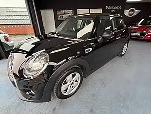 Used 2017 MINI Hatch One Black - Interior and Exterior details 5
