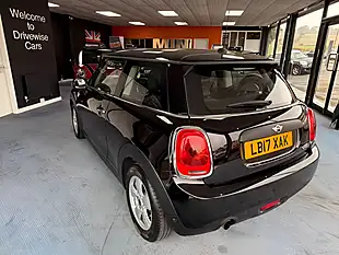 Used 2017 MINI Hatch One Black - Interior and Exterior details 7