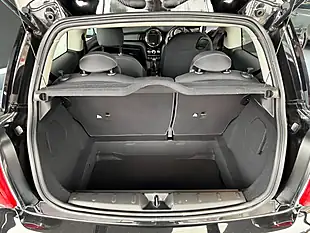 Used 2017 MINI Hatch One Black - Interior and Exterior details 9