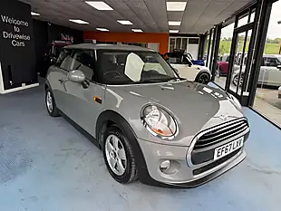 Used 2017 MINI Hatch One Grey - Interior and Exterior details 3