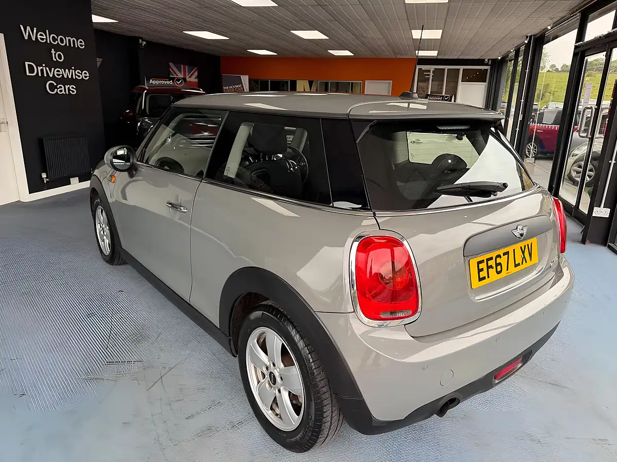 Used 2017 MINI Hatch One Grey - Interior and Exterior details 7