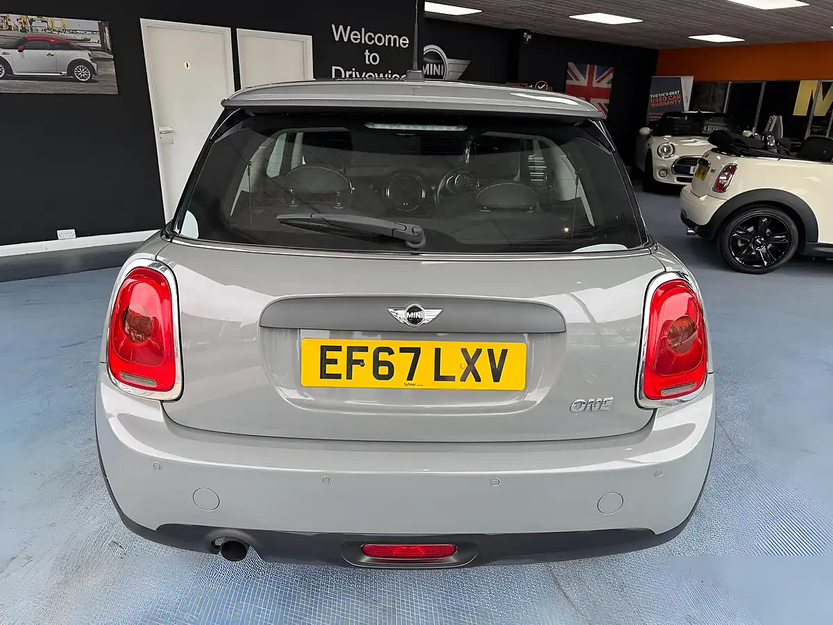 Used 2017 MINI Hatch One Grey - Interior and Exterior details 8