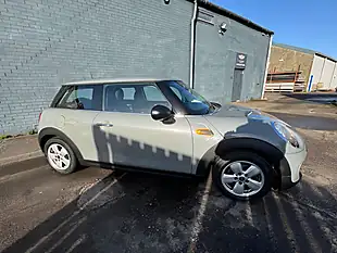 Used 2017 MINI Hatch One Grey - Interior and Exterior details 10