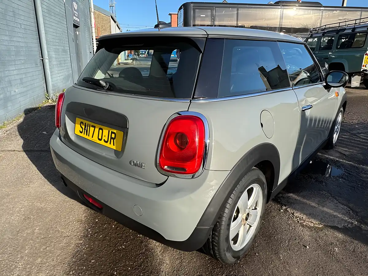 Used 2017 MINI Hatch One Grey - Interior and Exterior details 11