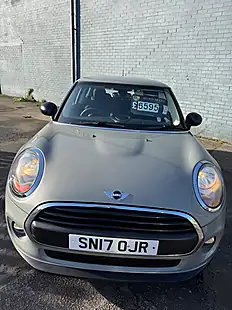 Used 2017 MINI Hatch One Grey - Interior and Exterior details 5