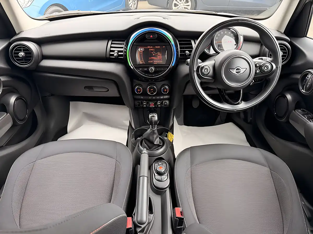 Used 2017 MINI Hatch One Grey - Interior and Exterior details 16