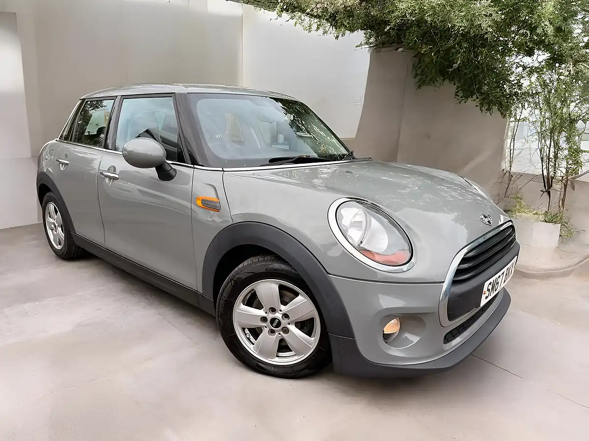 Used 2017 MINI Hatch One Grey - Interior and Exterior details 2