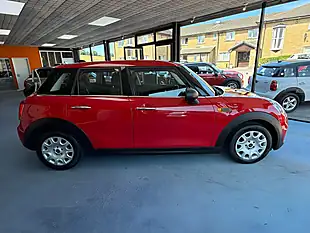 Used 2017 MINI Hatch One Red - Interior and Exterior details 2