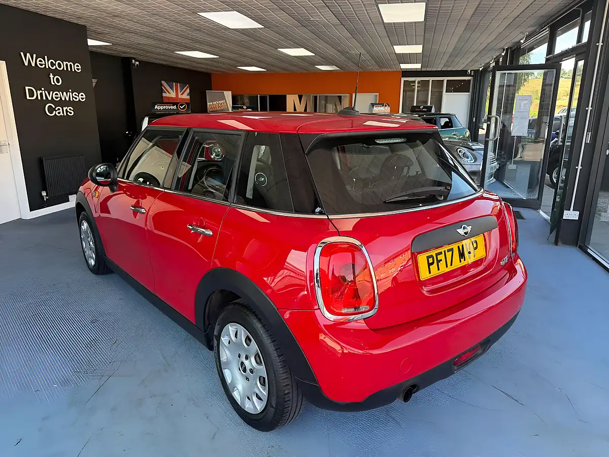 Used 2017 MINI Hatch One Red - Interior and Exterior details 7