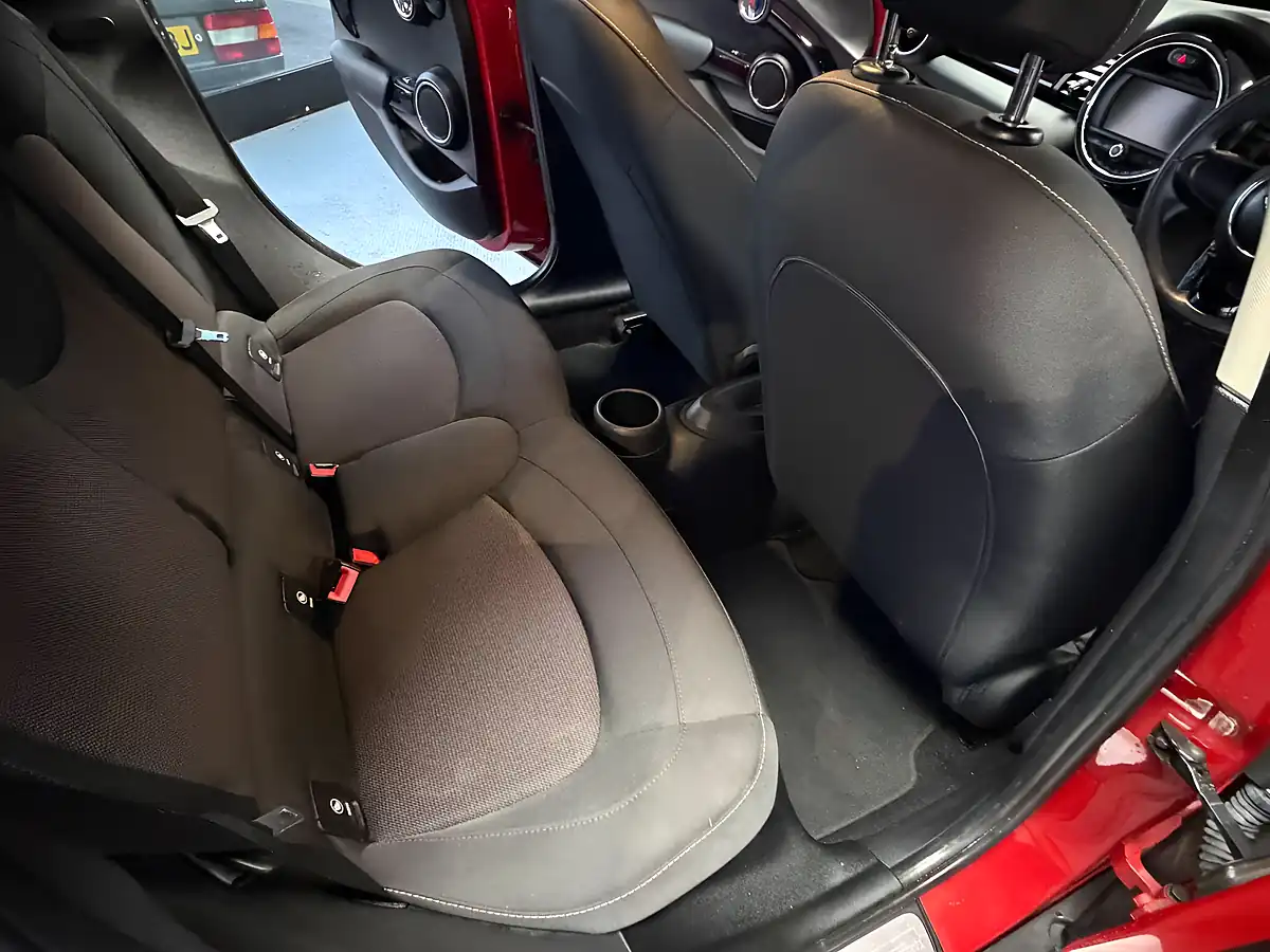 Used 2017 MINI Hatch One Red - Interior and Exterior details 15