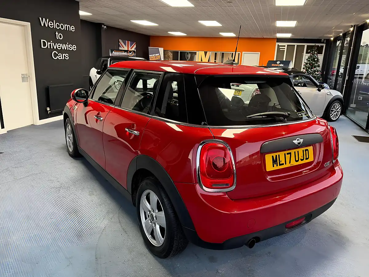 Used 2017 MINI Hatch One Red - Interior and Exterior details 7