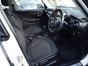 Used 2017 MINI Hatch One White - Interior and Exterior details 12