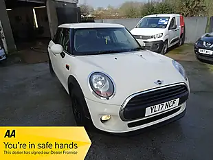 Used 2017 MINI Hatch One White - Interior and Exterior details 2