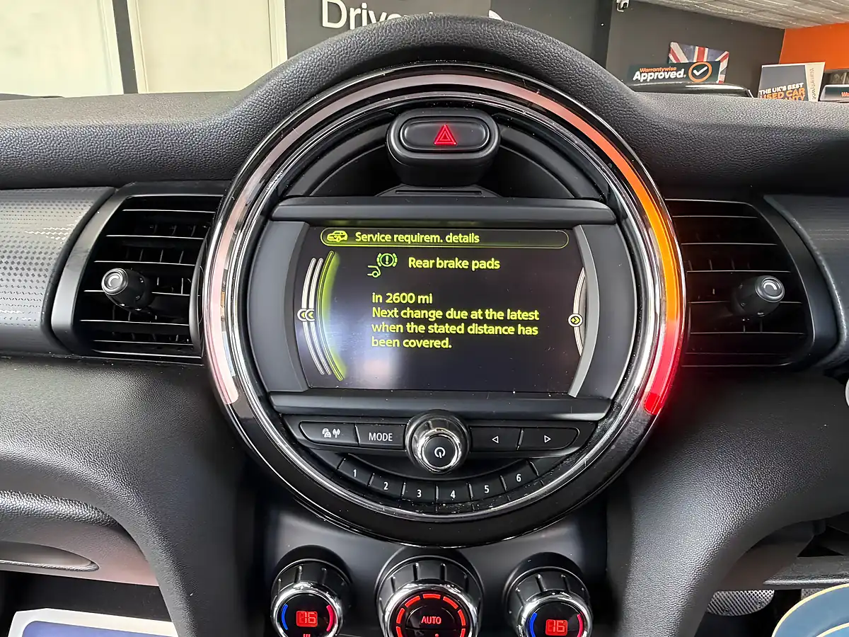Used 2017 MINI Hatch Pepper Pack Grey - Interior and Exterior details 15