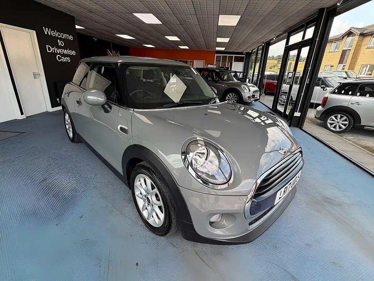 Used 2017 MINI Hatch Pepper Pack Grey - Interior and Exterior details 3