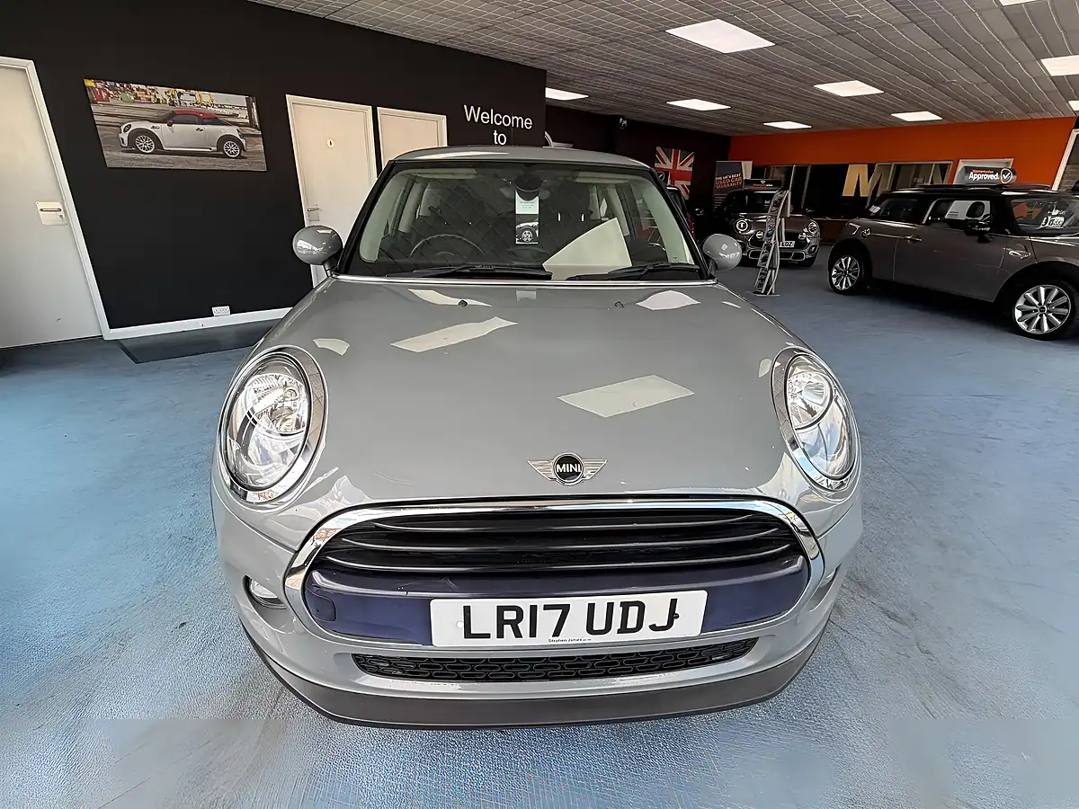 Used 2017 MINI Hatch Pepper Pack Grey - Interior and Exterior details 4