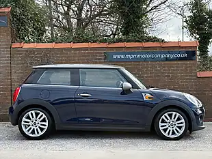 Used 2017 MINI Hatch Seven Blue - Interior and Exterior details 3
