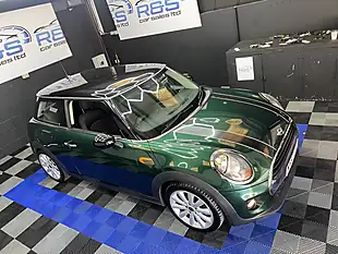 Used 2017 MINI Hatchback Cooper British Racing Green - Interior and Exterior details 10
